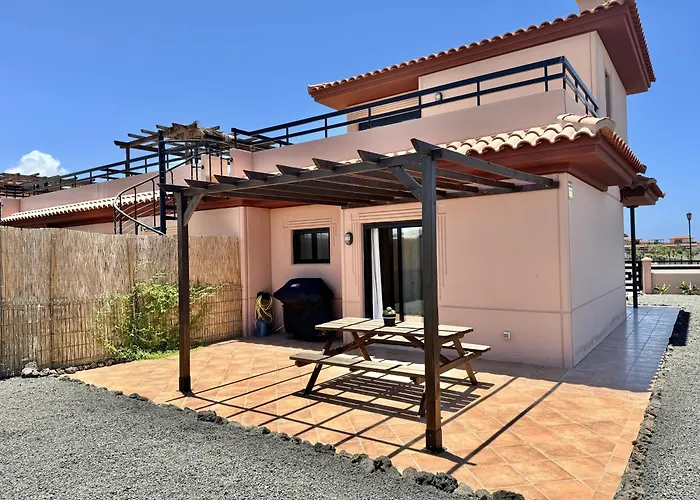 Villa Majanicho Con Piscina